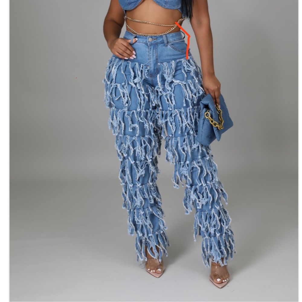 DENIM FRAYED JEANS